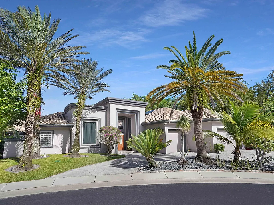 6595 NW 32nd Terrace