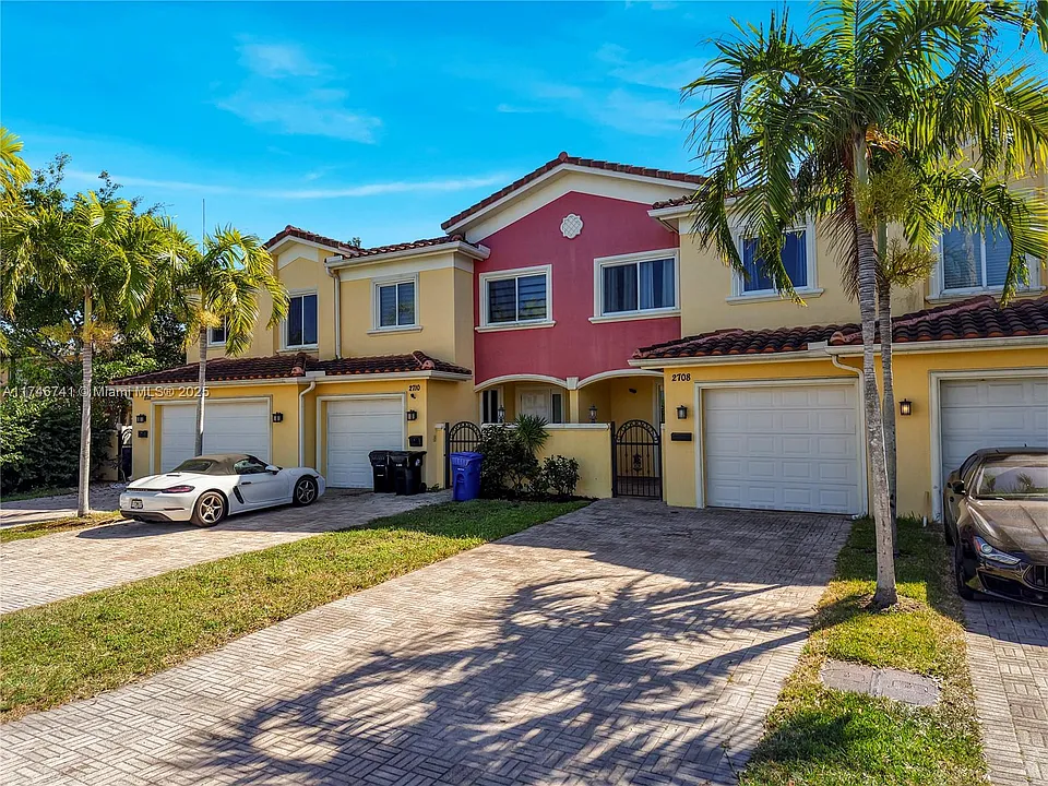 Coral Ridge Townhome